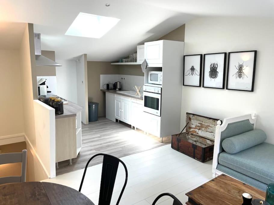 Cosy Camon Bolt-Hole Apartment Exterior photo